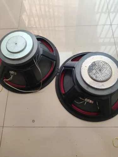 Vendo 2 altifalantes x bom LG funcionado perfeitamente