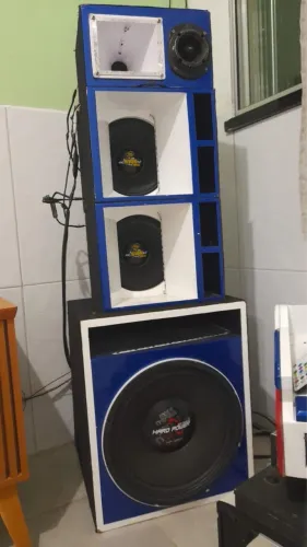 Torre de som, pra vender ou trocar por algo do meu interesse!!
