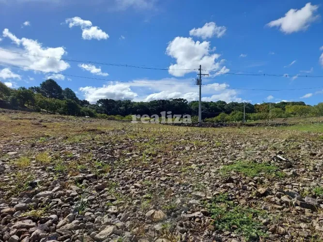 TERRENO EM GRAMADO
