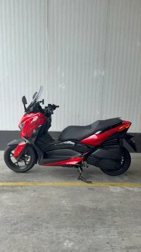 X Max 250 IMPECÁVEL