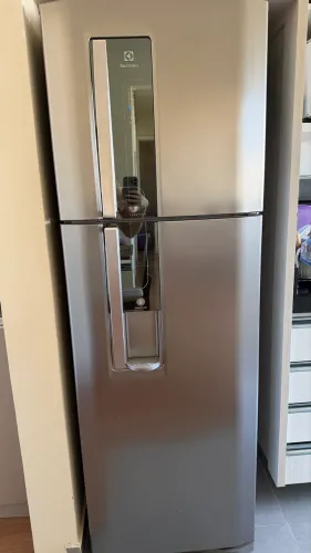 Geladeira Eletrolux Inox 380L 