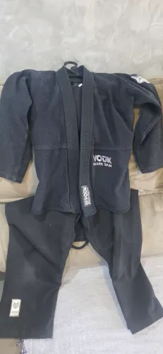 Kimono infantil Vouk preto M2