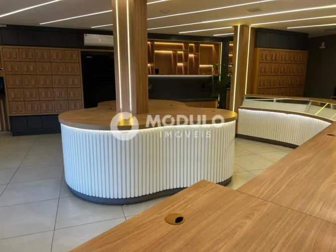 Predio comercial disponível para locação no bairro Saraiva.