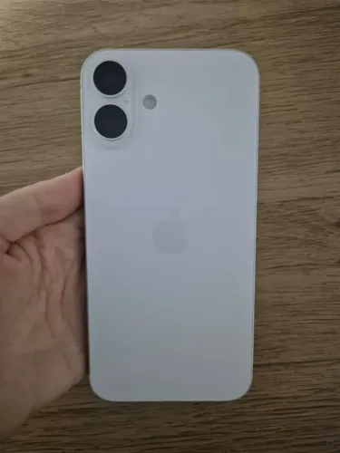 Iphone 16 plus branco 128GB + Carregador Original