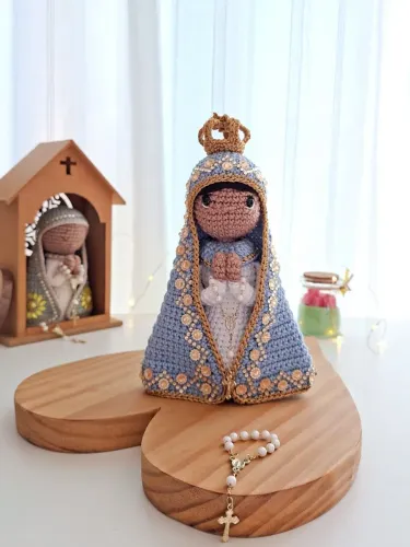 Santinha crochê Amigurumi
