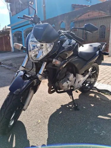 Honda CB 300 2014 abaixo da tabela