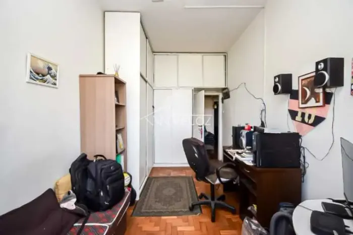 Apartamento : / Residencial / Glória