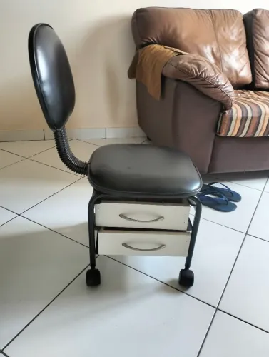 Cadeira de manicure 