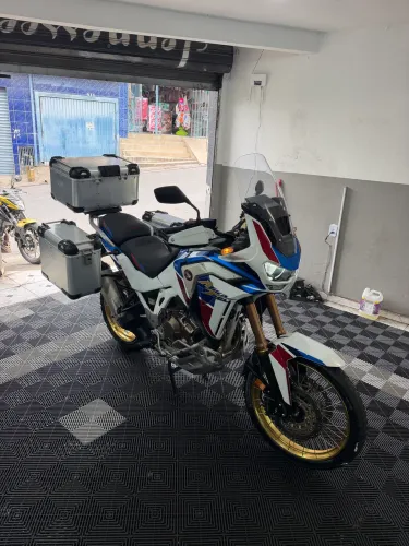 Vende-se África twin 1.100 2022