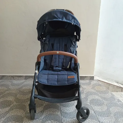 Carrinho de Bebê ! Carestino CICI