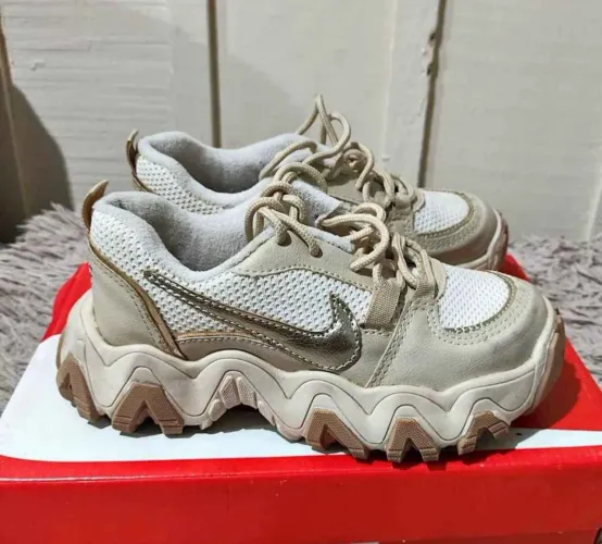 Tenis nike importado 34