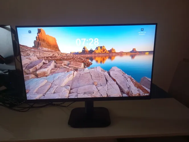Monitor AOC 23.8 100Hz