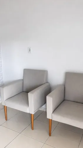 Vendo 2 poltronas usadas, mas em perfeito estado