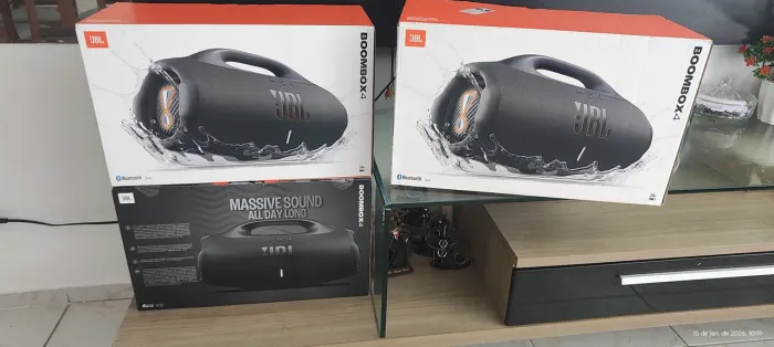 JBL Boombox 4