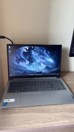 Notebook Lenovo i5 12ª geração | 8gb ram | 256gb SSD