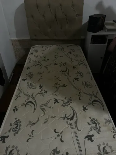 Cama box com colchão