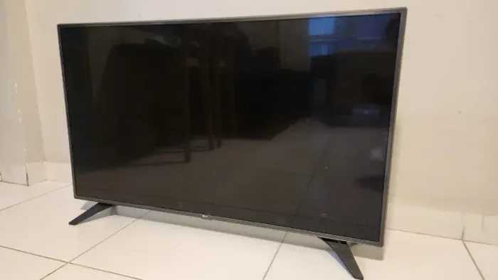 Televisor 52' LG (Para retirada de peças)