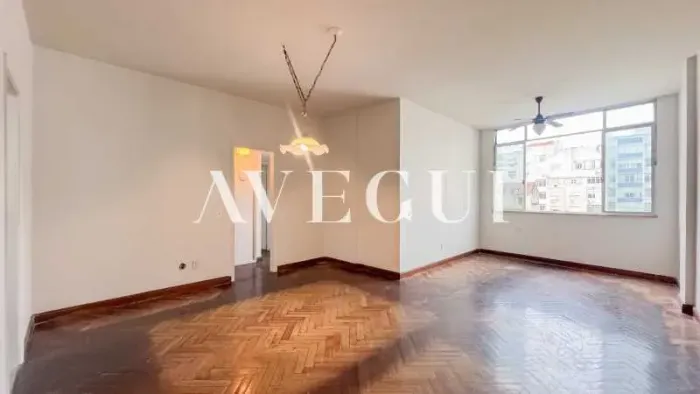 Apartamento : / Residencial / Copacabana