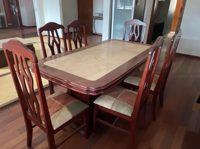 MESA JANTAR COM 6 CADEIRAS 
