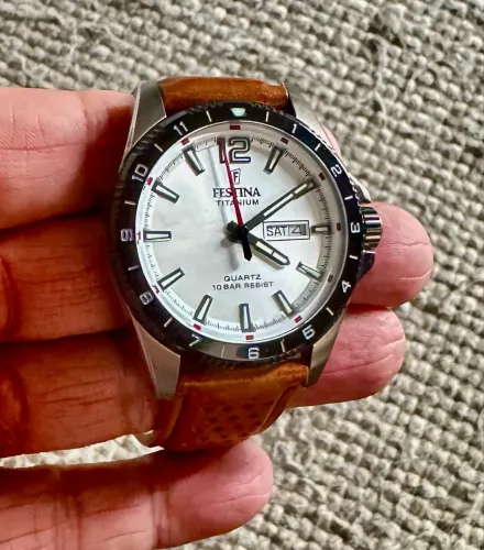 Relógio Festina Titanium Suiço Quartz novo