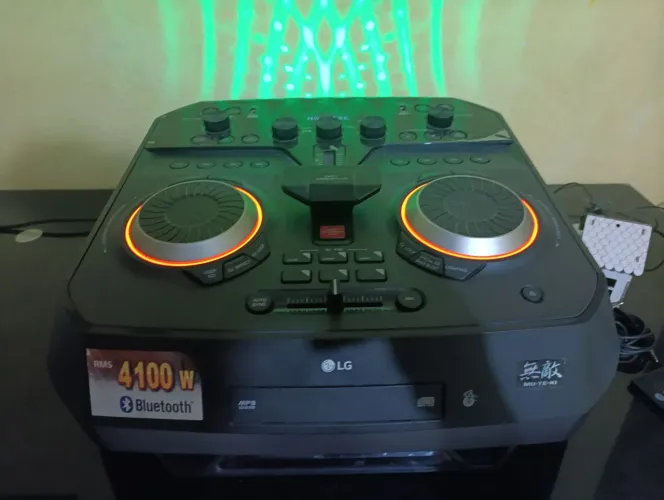 Central de som LG ck 99 nova no plástico,troco em shake 7 volta sua