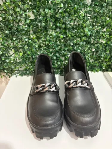 Mocassim preto tamanho 36