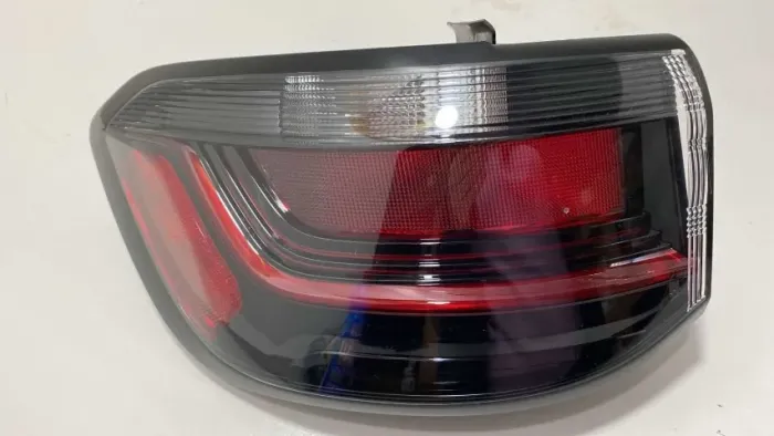 LANTERNA CARROCERIA ESQUERDa JEEP COMPASS S # 42 2023 2024