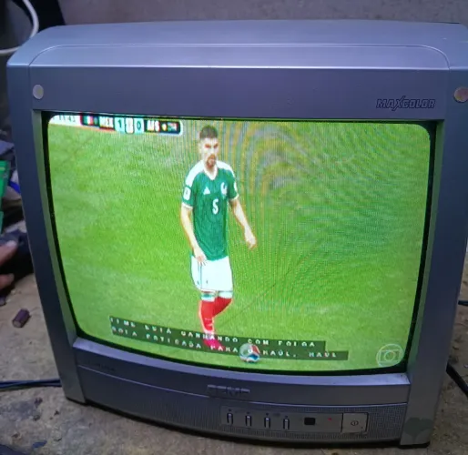 Tv de tubo 14 polegadas Semp Lumina funcionando perfeitamente