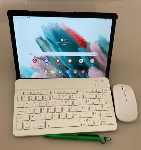 Tablet Samsung A8