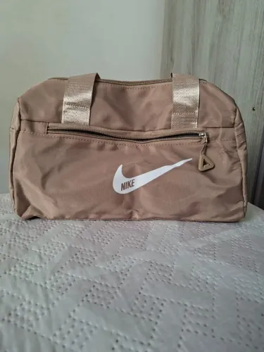  Nécessaire Nike