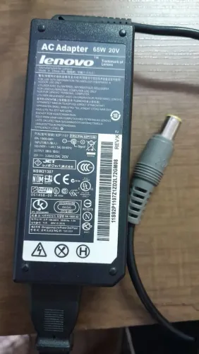 Fonte Lenovo pa-1900-081 90w, 20v 4.5a 7.9*5.5 mm