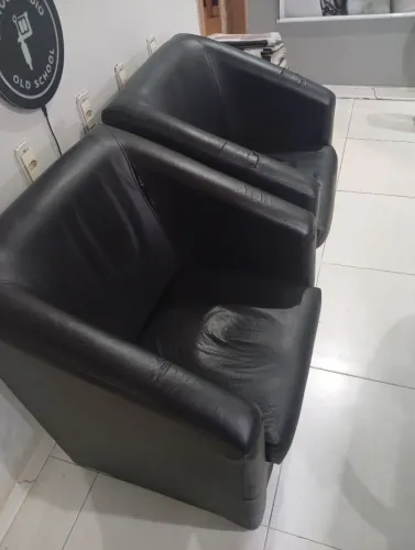 Poltronas pretas 