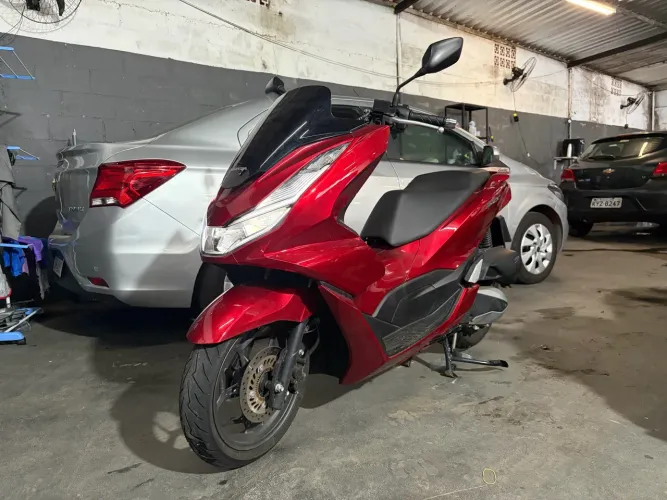 HONDA PCX 160 DLX IMPECÁVEL