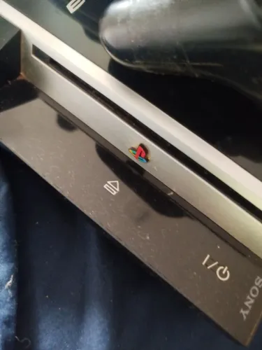 Vendo Playstation 3 mais controles
