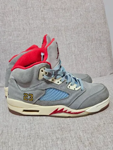 Jordan 5 Trophy Room Ice Blue