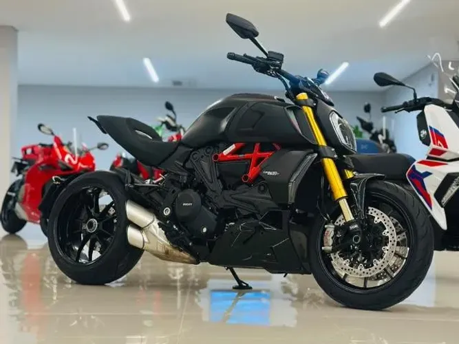 DUCATI DIAVEL 1260 S 1200 cc