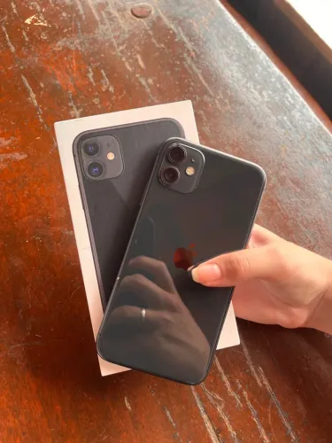 iPhone 11 com 64GB