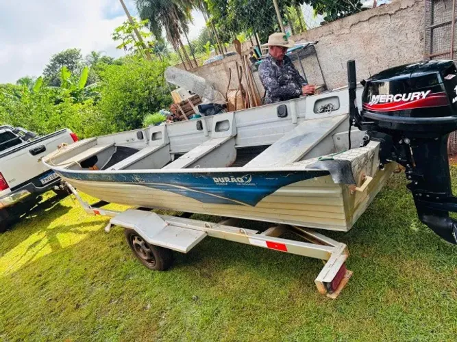 CANOA BICO CHATO 5 METROS + MOTOR MERCURY 15 HP