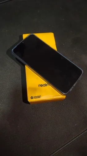Vendo celular semi novo, uso de 2 meses sem nenhum defeito ótimo estado