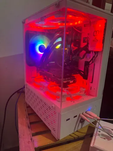 Pc gamer pra ir logo