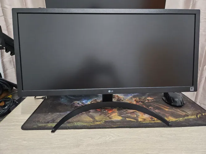 Monitor lg ultrawide 26