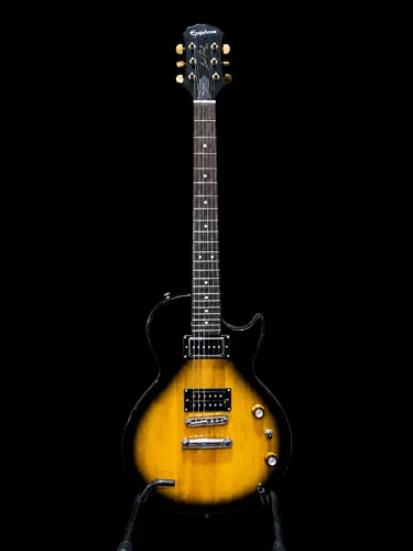 Guitarra Les Paul Epiphone C/ capitador P90