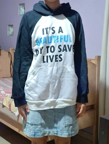 Moletom grey's anatomy preto e branco frase it's a Beautiful day to save lifes