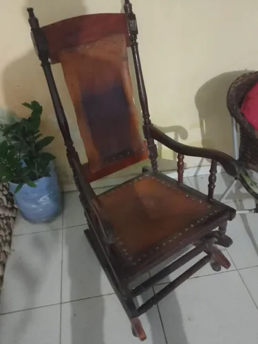 cadeira estilo colonial