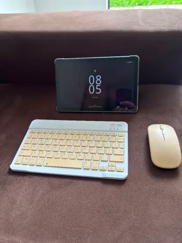 tablet Lenovo m9 semi-novo