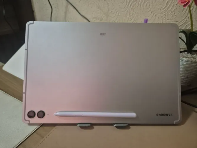Samsung galaxy tab s9 fe plus