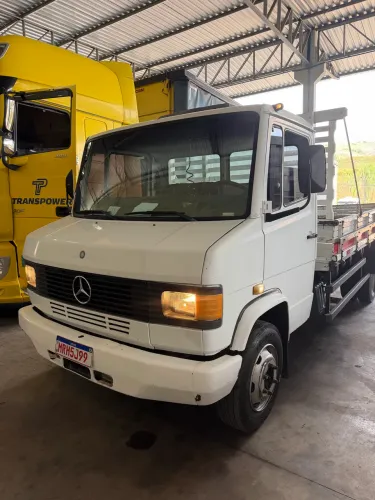 MB 709  Com motor Feito na Garantia 