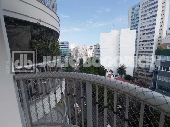 FLAMENGO - SALA E QUARTO E VAGA - 51M2 - RESIDENCIAL COM PISCINA