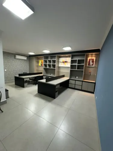 SALA COMERCIAL MOBILIADA | 53 m² | GARAGEM | PRONTA PARA USO