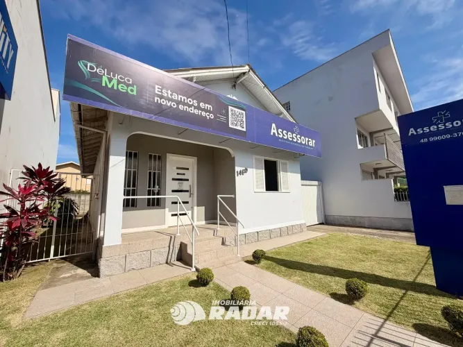 Casa Comercial no bairro Revoredo em Tubarão/SC